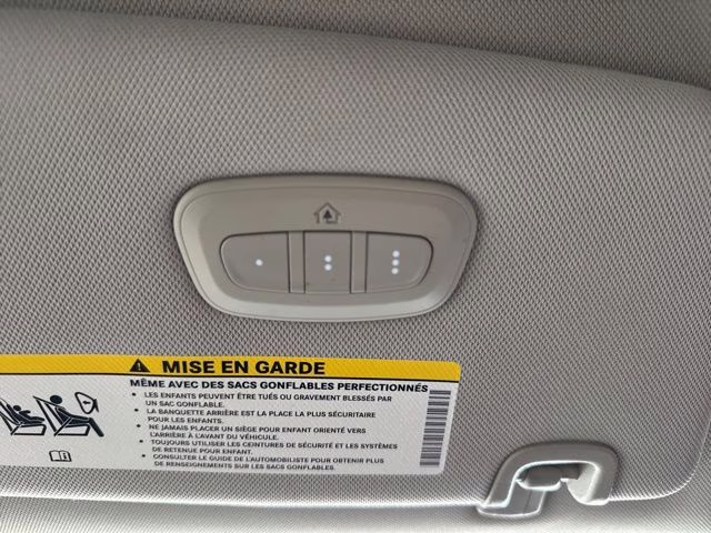 2022 Brilliant Black Crystal Pearlcoat Chrysler Pacifica Touring L FWD Van