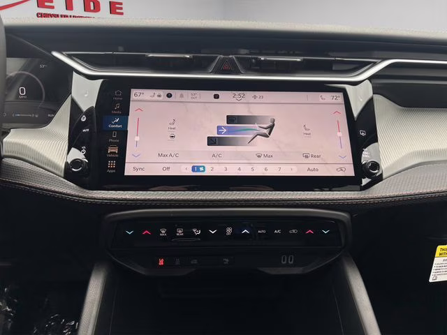 2026 Bright White Clearcoat Jeep Cherokee Limited 4X4 SUV