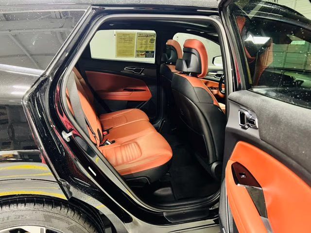 2023 Ebony Black Kia Sportage SX-Prestige FWD SUV