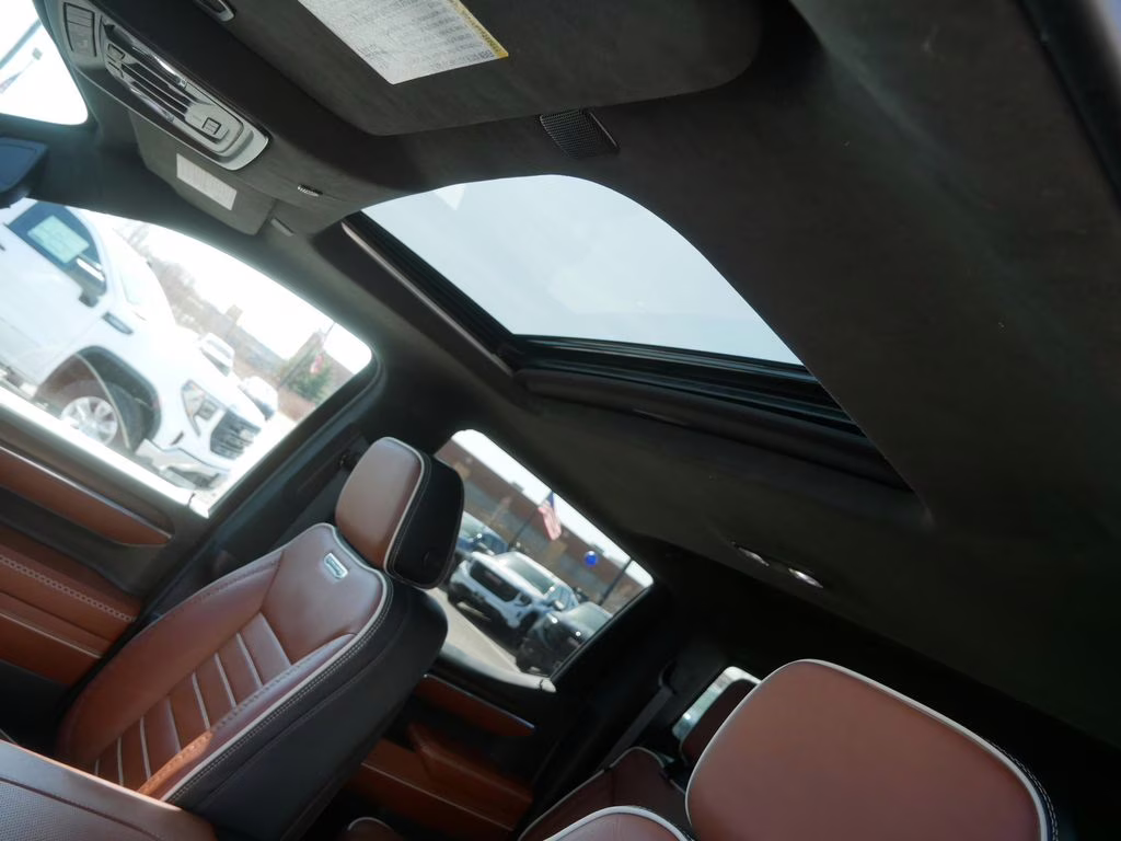 2024 White GMC Sierra 1500 Denali Ultimate 4X4 Truck