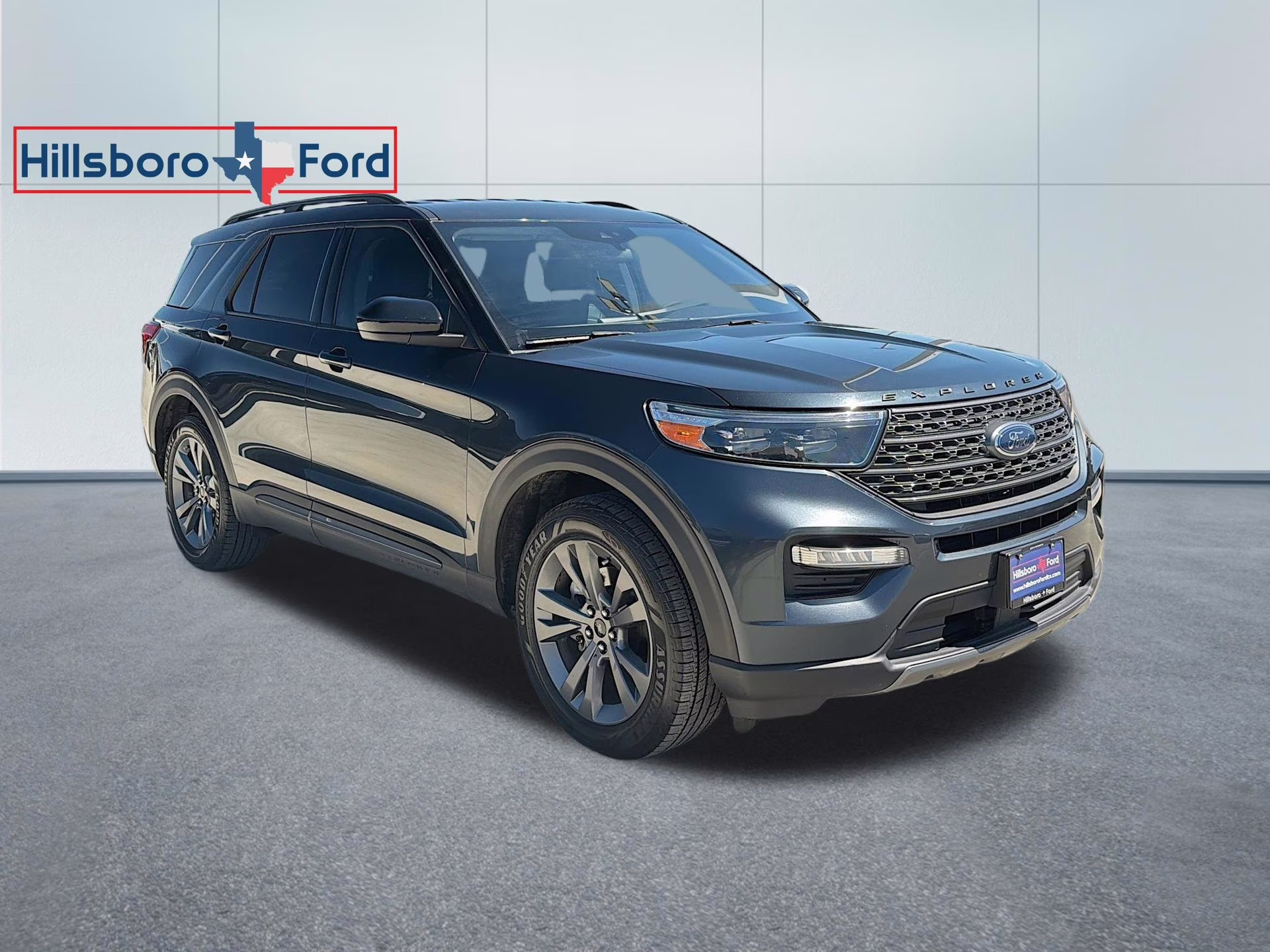 2022 Stone Blue Metallic Ford Explorer XLT RWD SUV