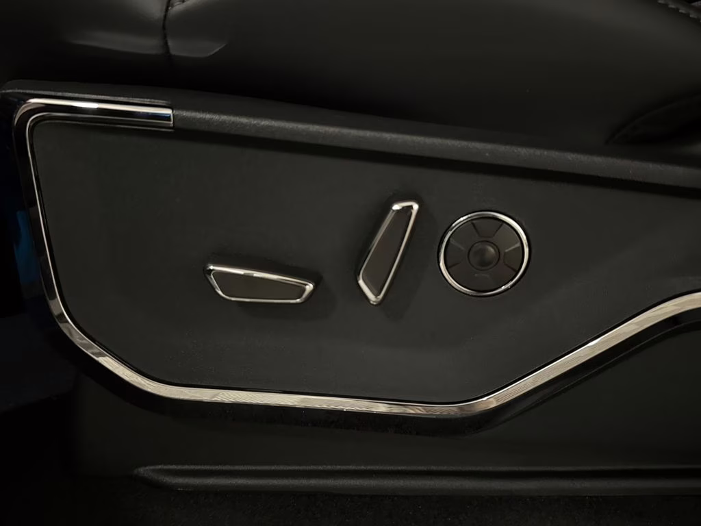 2026 Avalanche Ford F-150 Platinum 4X4 Truck