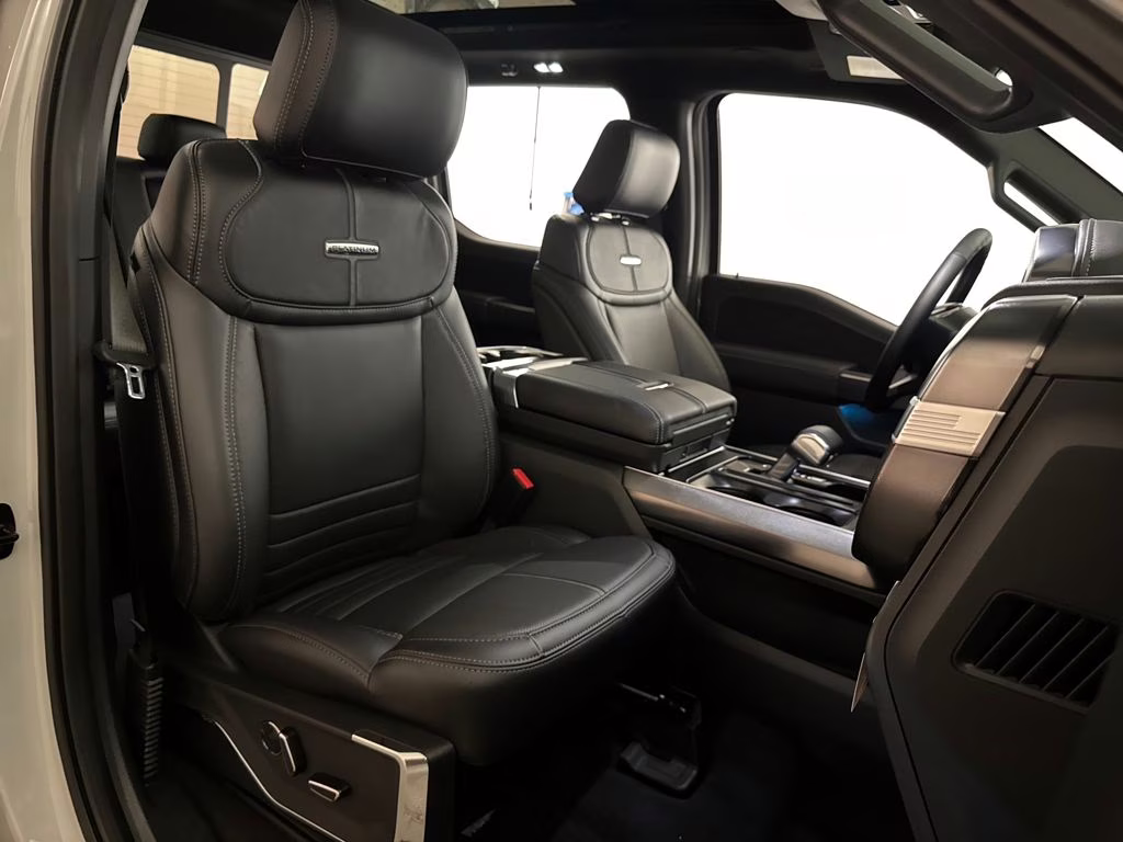 2026 Avalanche Ford F-150 Platinum 4X4 Truck