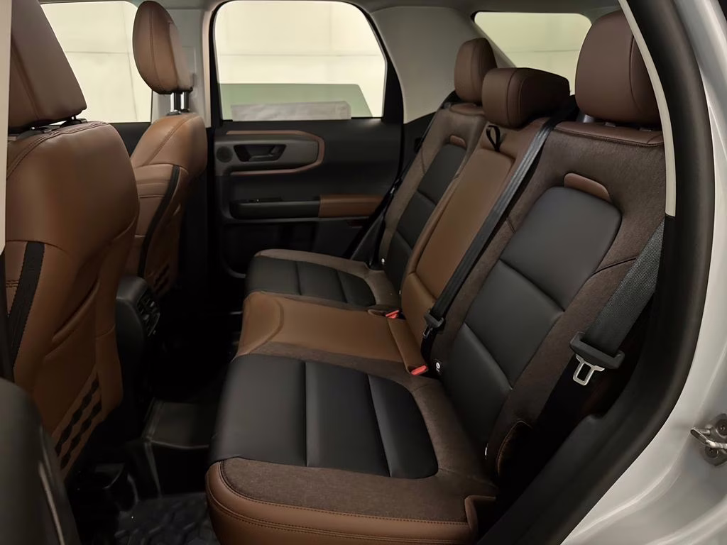 2026 Space White Metallic Ford Bronco Sport Outer Banks 4X4 SUV