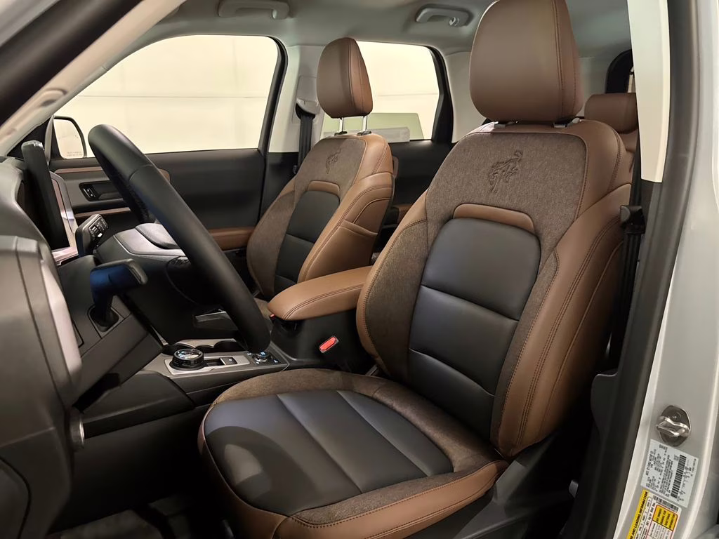 2026 Space White Metallic Ford Bronco Sport Outer Banks 4X4 SUV