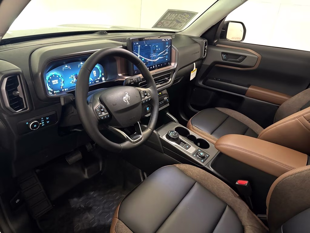 2026 Space White Metallic Ford Bronco Sport Outer Banks 4X4 SUV