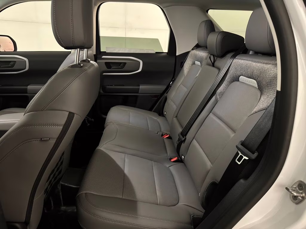 2026 Oxford White Ford Bronco Sport Badlands 4X4 SUV