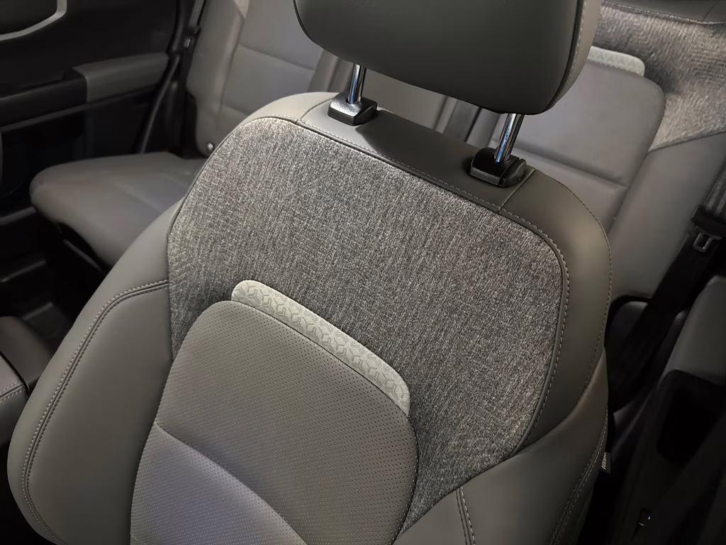 2026 Oxford White Ford Bronco Sport Badlands 4X4 SUV