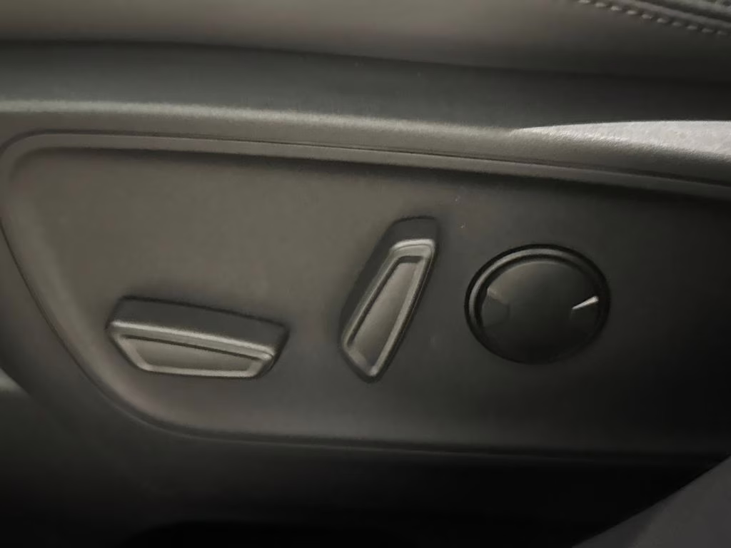 2026 Oxford White Ford Bronco Sport Badlands 4X4 SUV