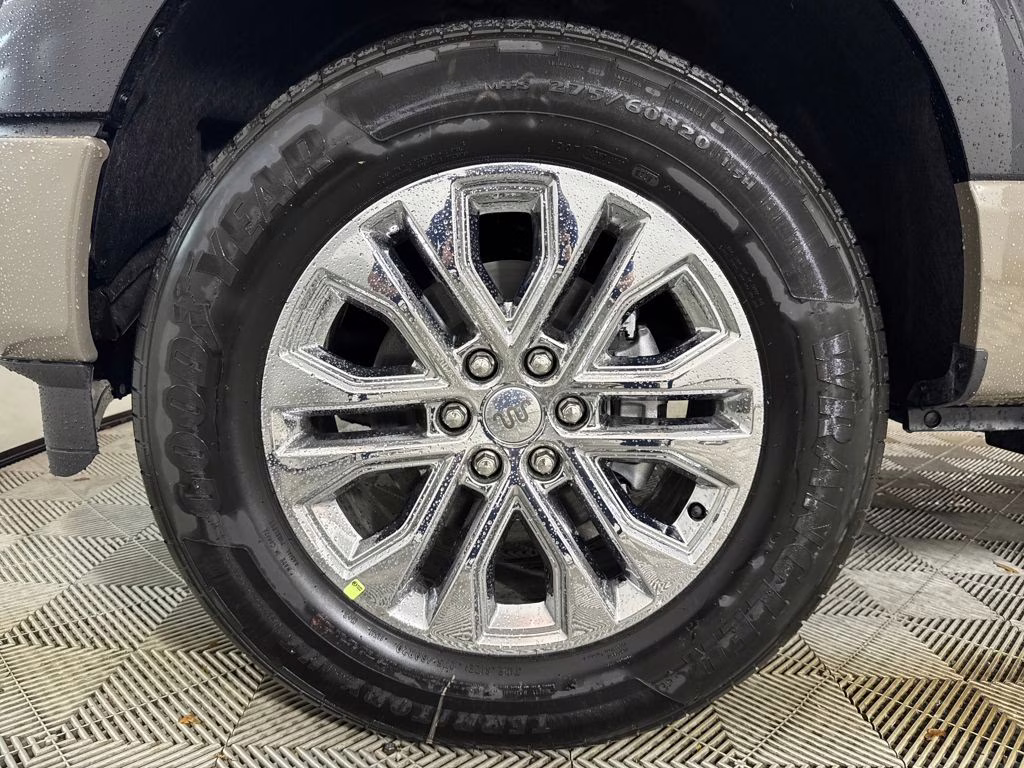 2026 Agate Black Metallic Ford F-150 King Ranch 4X4 Truck