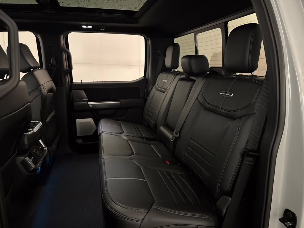 2026 Avalanche Ford F-150 Platinum 4X4 Truck