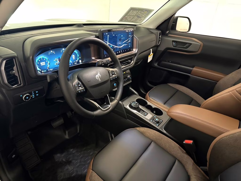 2026 Space White Metallic Ford Bronco Sport Outer Banks 4X4 SUV