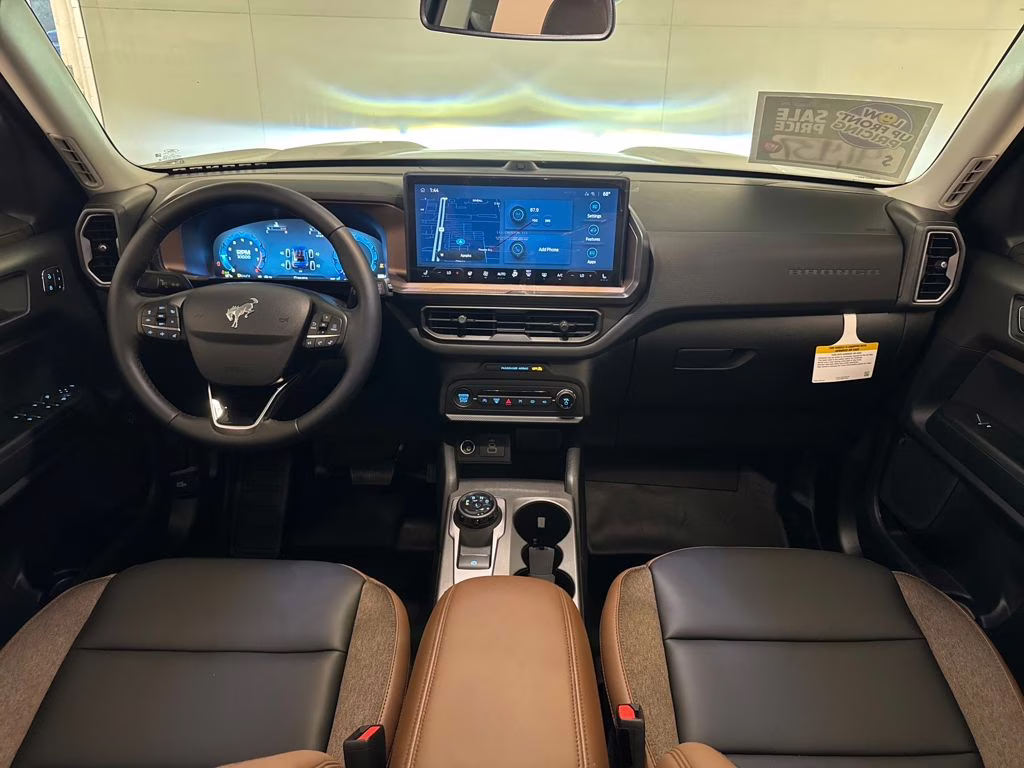 2026 Space White Metallic Ford Bronco Sport Outer Banks 4X4 SUV