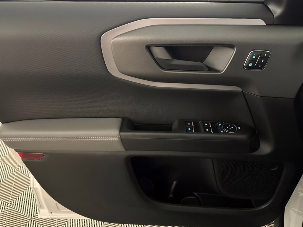 2026 Oxford White Ford Bronco Sport Badlands 4X4 SUV