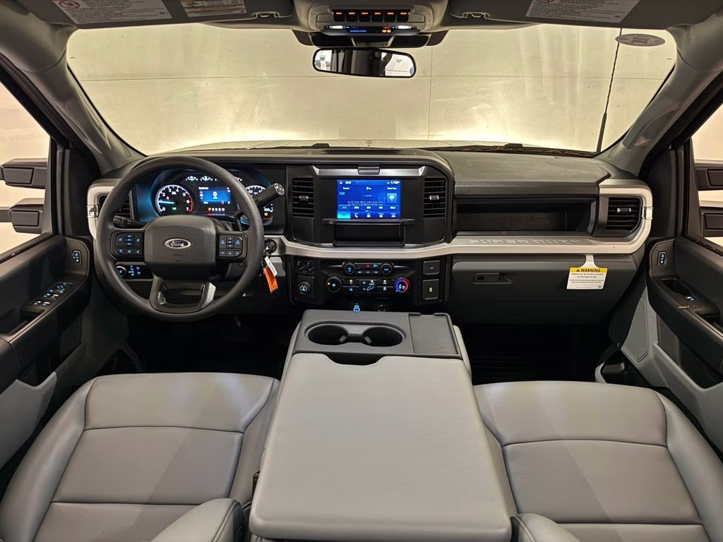 2026 Oxford White Ford Super Duty F-250 SRW XL RWD Truck