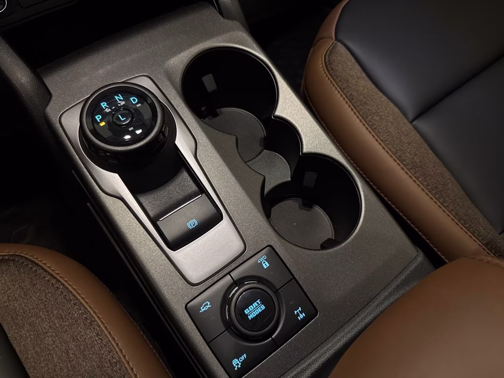 2026 Space White Metallic Ford Bronco Sport Outer Banks 4X4 SUV