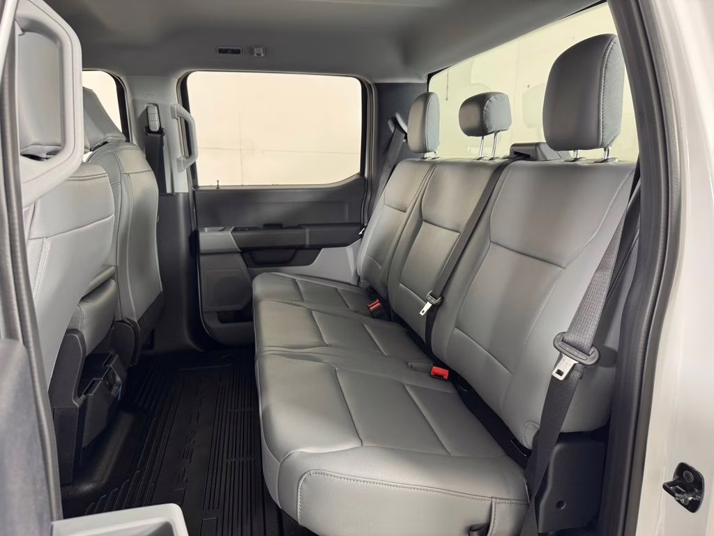 2026 Oxford White Ford Super Duty F-250 SRW XL RWD Truck