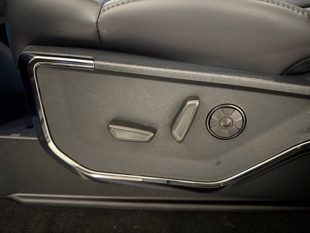 2026 Glacier Gray Metallic Tri-Coat Ford Super Duty F-250 SRW Platinum 4X4 Truck