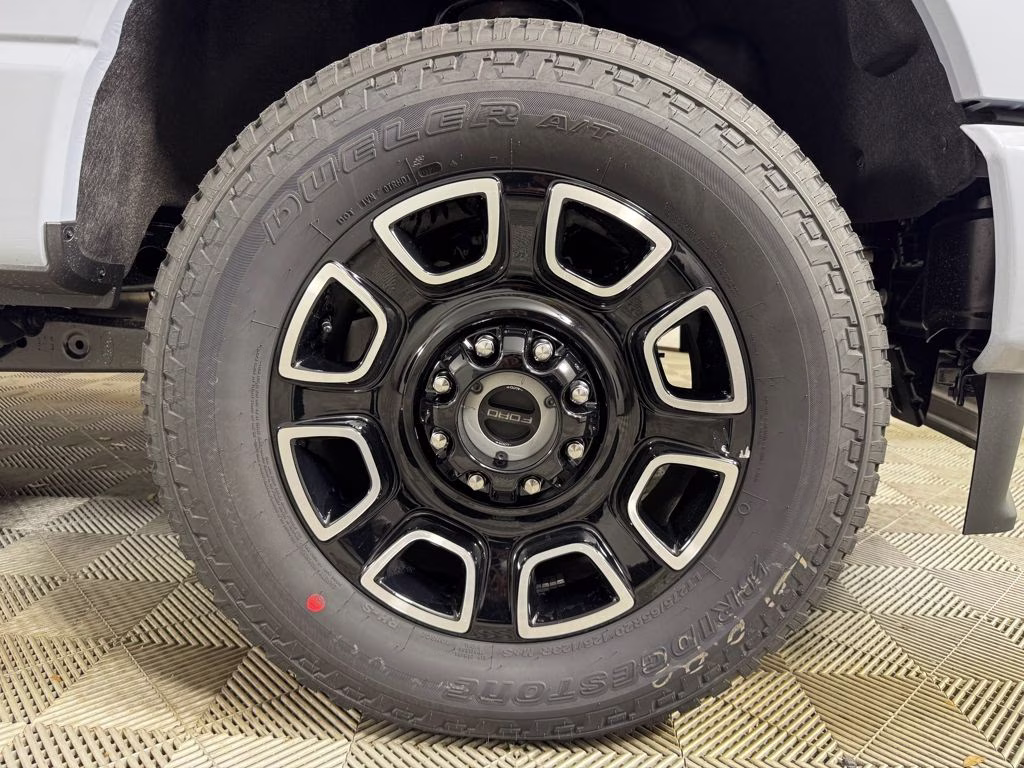 2026 Glacier Gray Metallic Tri-Coat Ford Super Duty F-250 SRW Platinum 4X4 Truck