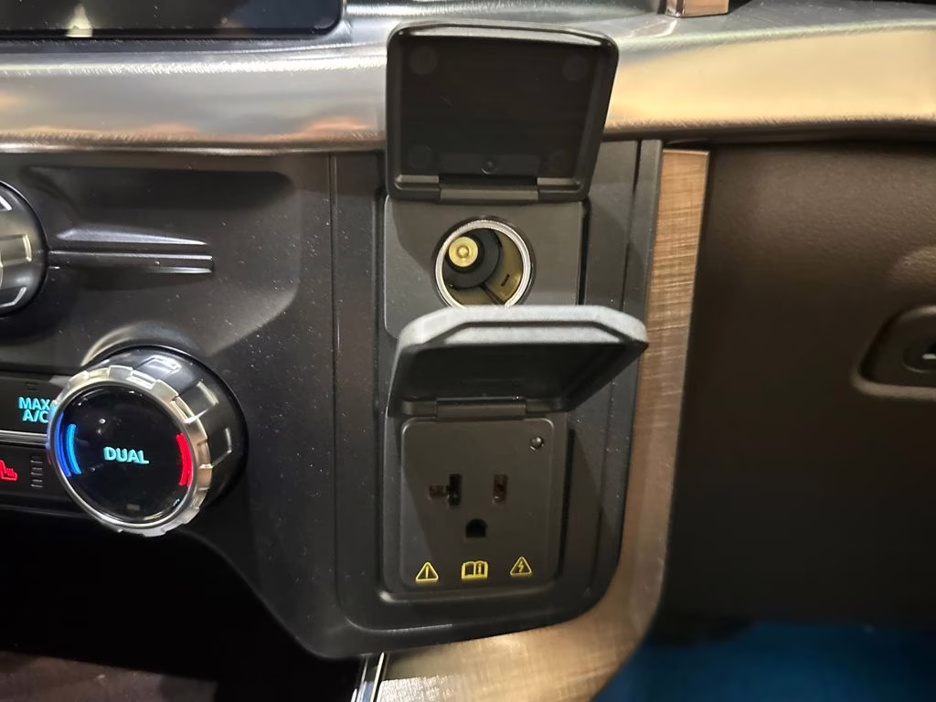 2026 Agate Black Metallic Ford F-150 King Ranch 4X4 Truck