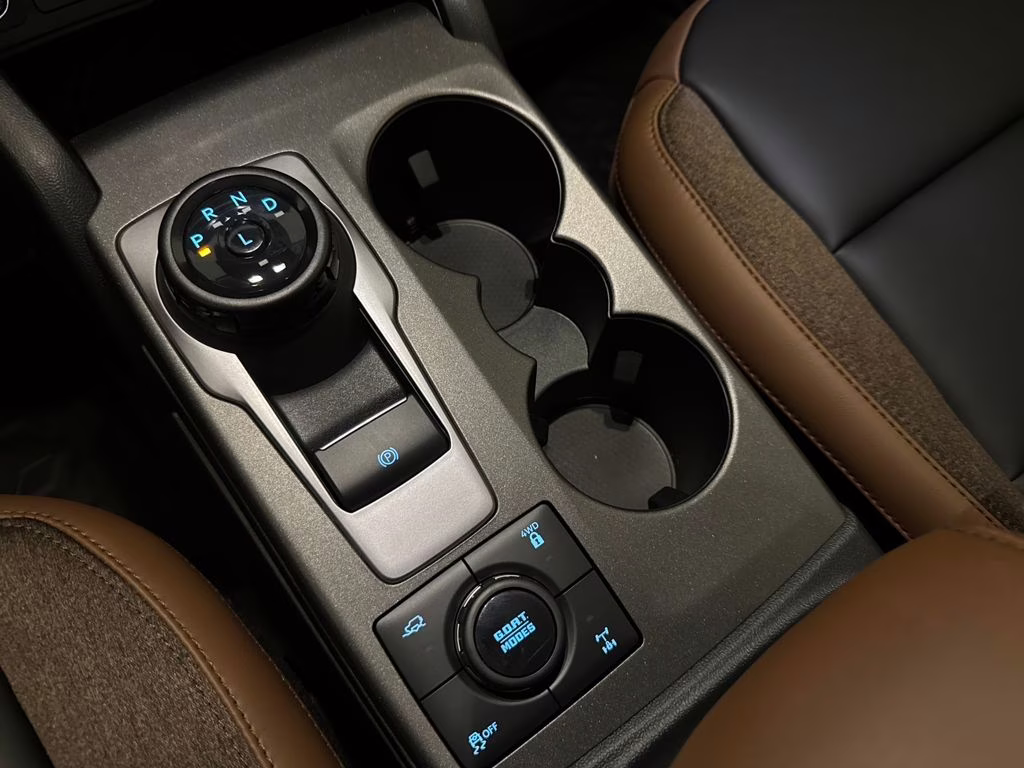 2026 Space White Metallic Ford Bronco Sport Outer Banks 4X4 SUV