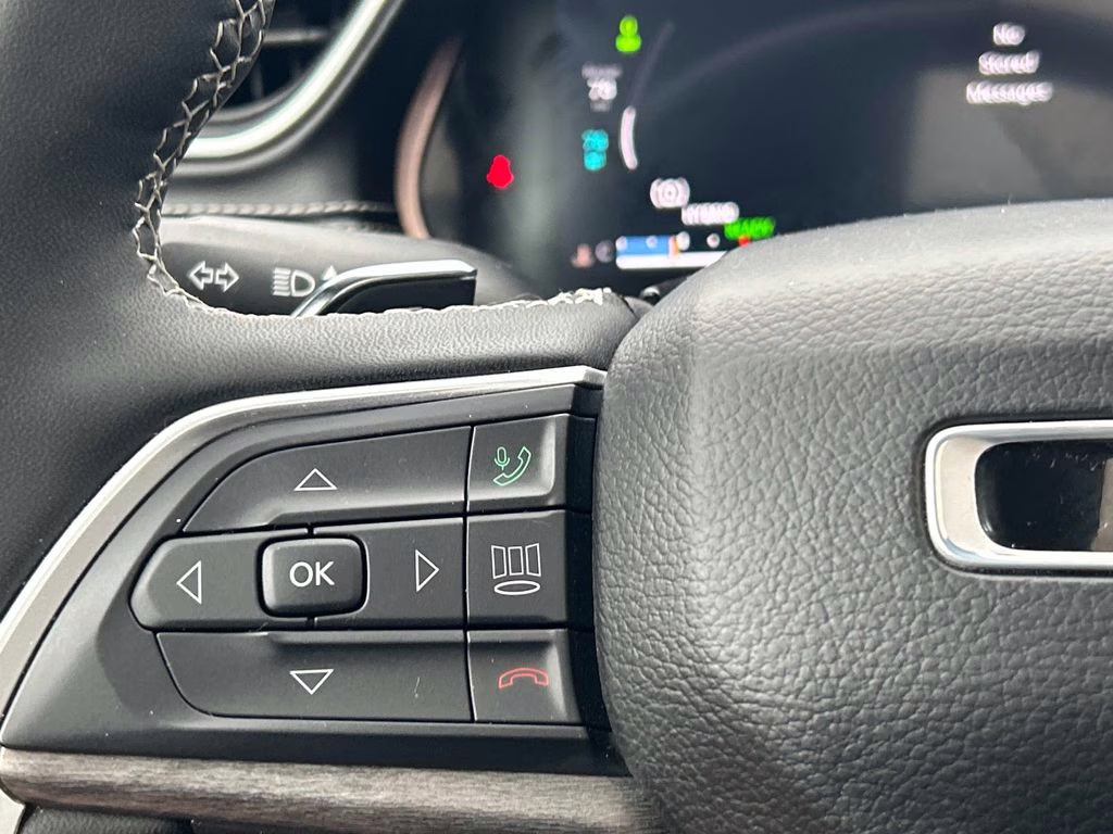 2024 Diamond Black Crystal Pearlcoat Jeep Grand Cherokee 4xe 4X4 SUV