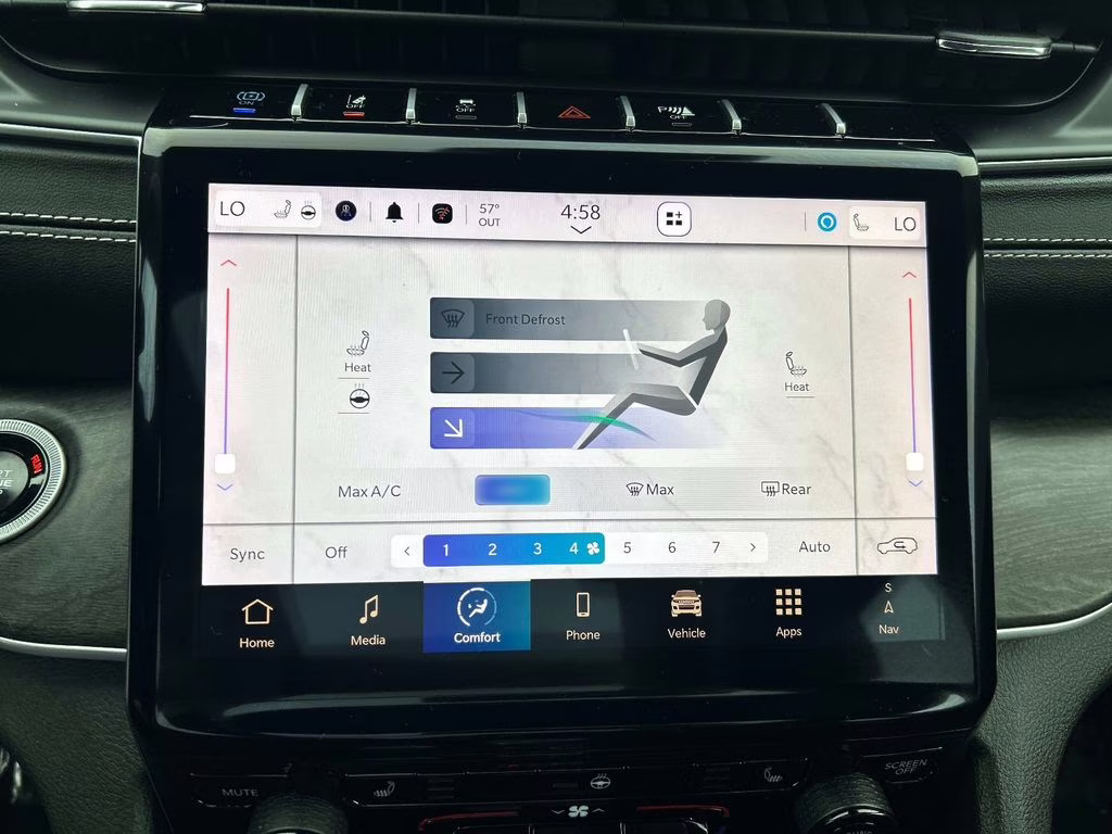 2024 Diamond Black Crystal Pearlcoat Jeep Grand Cherokee 4xe 4X4 SUV