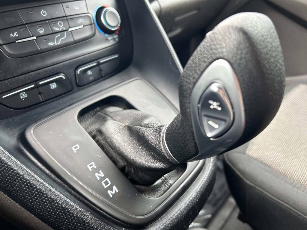 2023 Frozen White Ford Transit Connect XL FWD Van