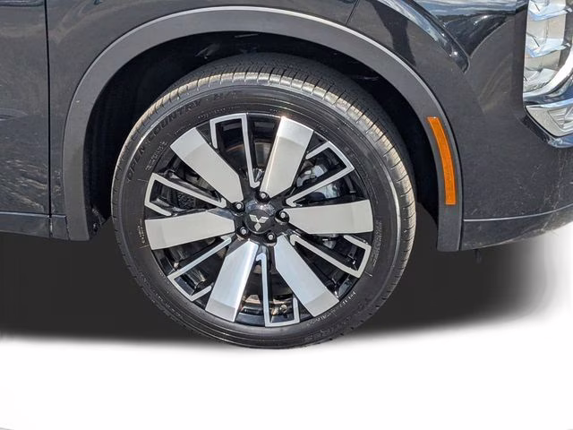 2025 Black Diamond/Alloy Silver Roof Mitsubishi Outlander Platinum Edition AWD SUV
