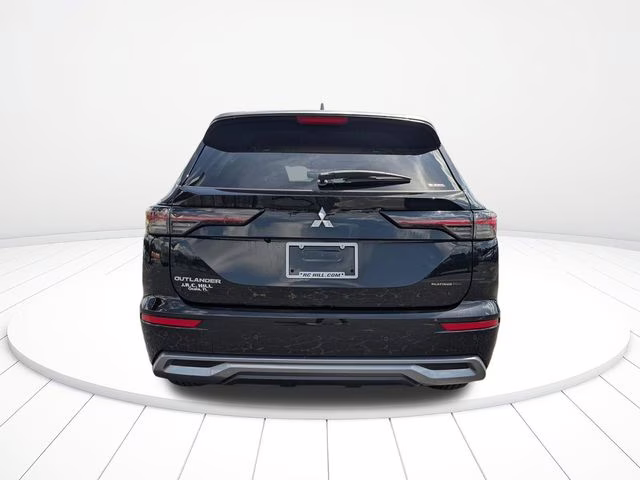 2025 Black Diamond/Alloy Silver Roof Mitsubishi Outlander Platinum Edition AWD SUV