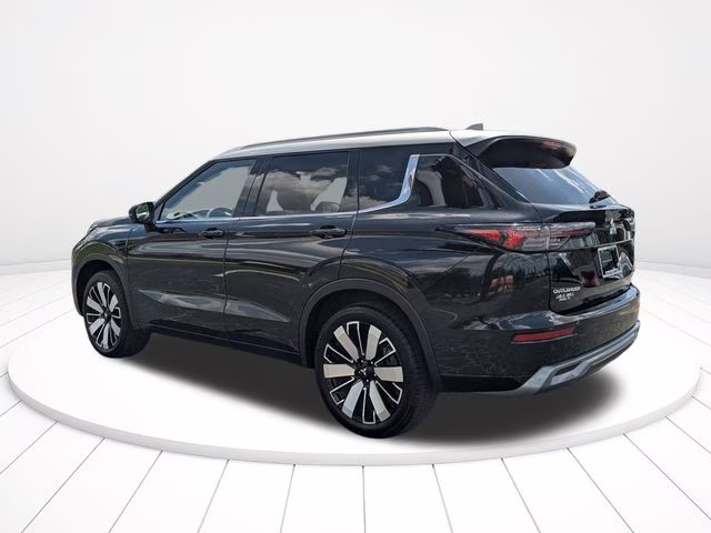 2025 Black Diamond/Alloy Silver Roof Mitsubishi Outlander Platinum Edition AWD SUV
