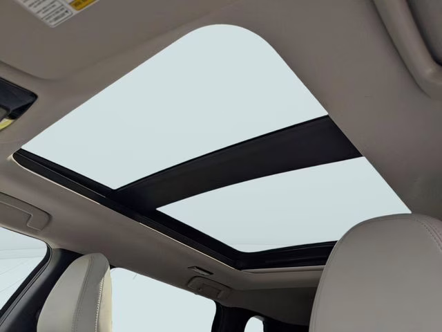 2025 Black Diamond/Alloy Silver Roof Mitsubishi Outlander Platinum Edition AWD SUV
