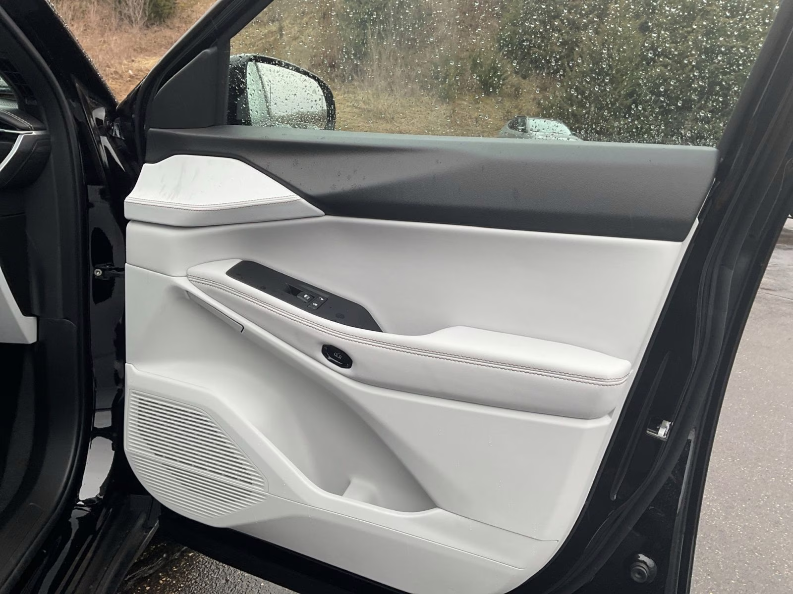 2026 Diamond Black Crystal Pearlcoat Jeep Cherokee Limited 4X4 SUV