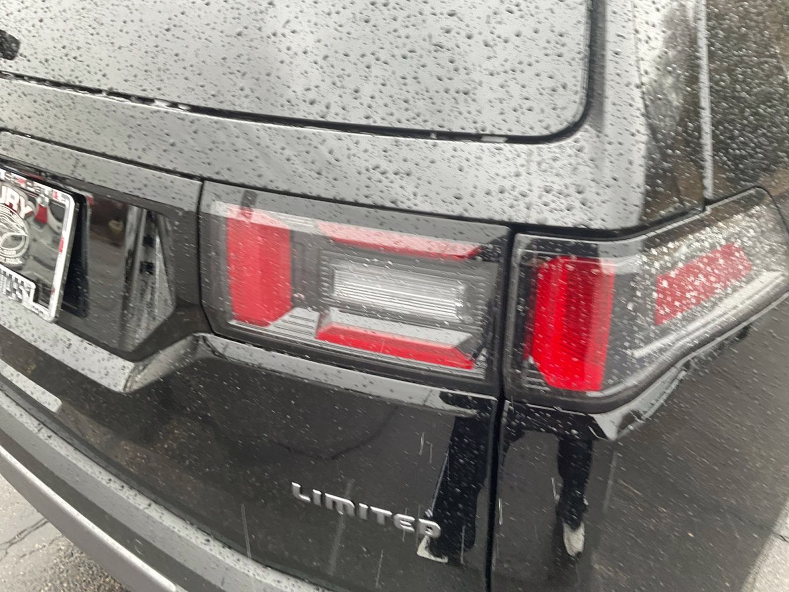 2026 Diamond Black Crystal Pearlcoat Jeep Cherokee Limited 4X4 SUV