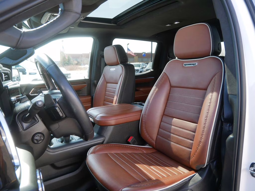 2024 White GMC Sierra 1500 Denali Ultimate 4X4 Truck