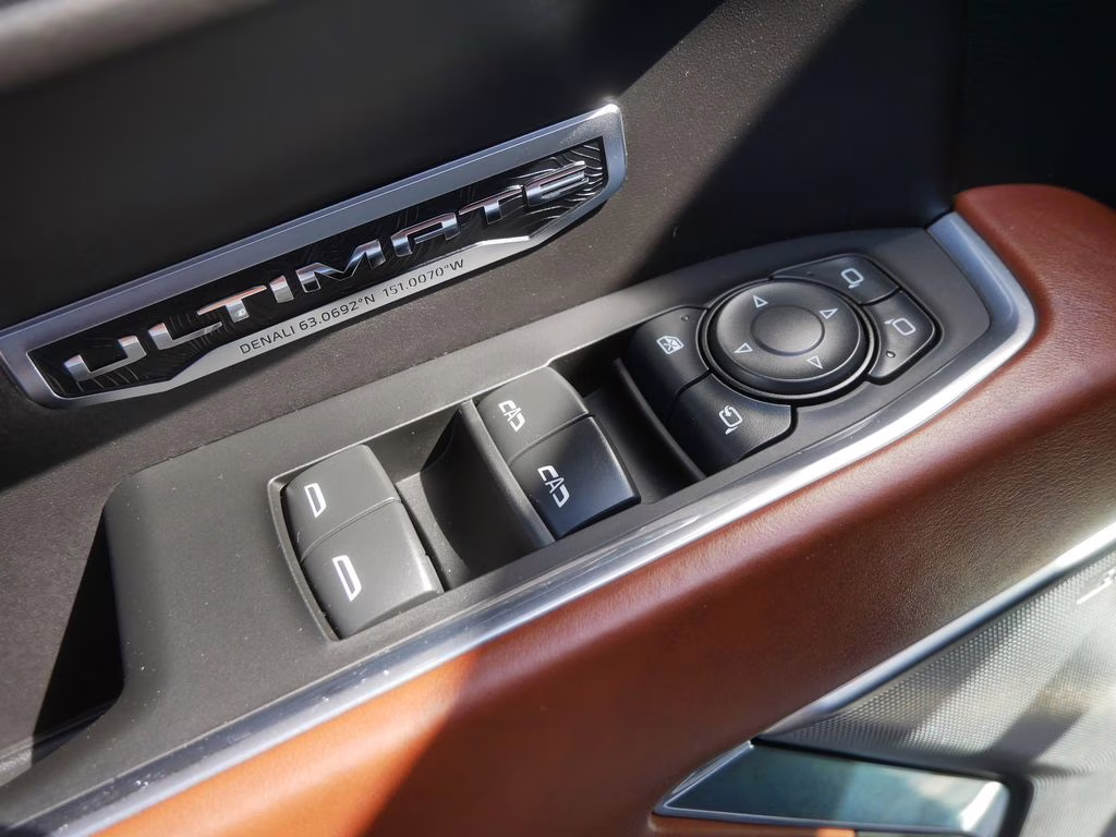 2024 White GMC Sierra 1500 Denali Ultimate 4X4 Truck