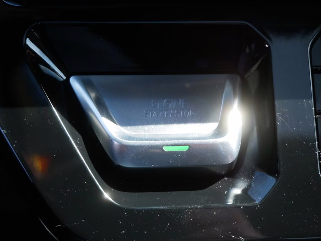 2024 White GMC Sierra 1500 Denali Ultimate 4X4 Truck