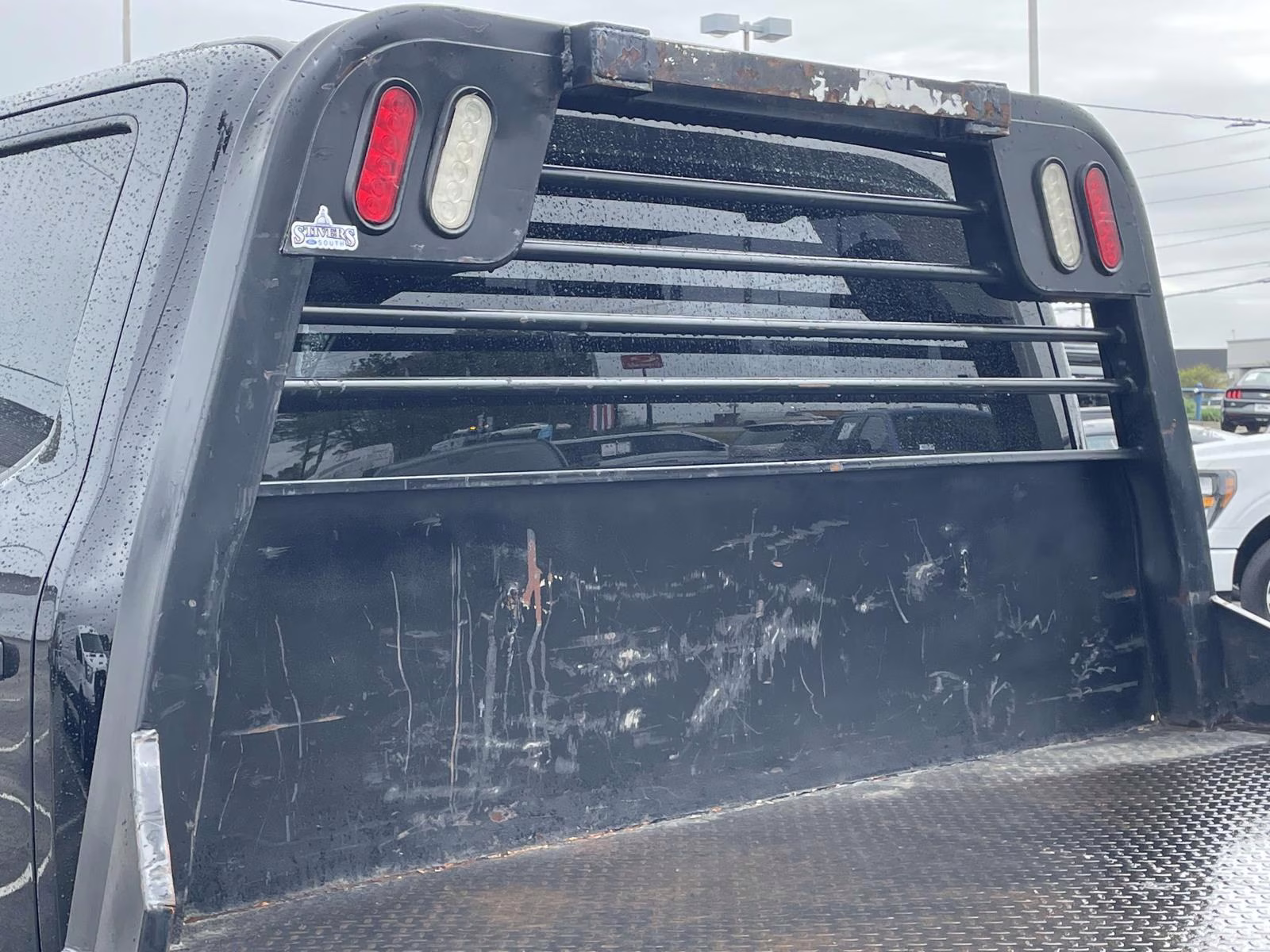 2024 Agate Black Metallic Ford F-350SD XL Flatbed 4X4 Chassis