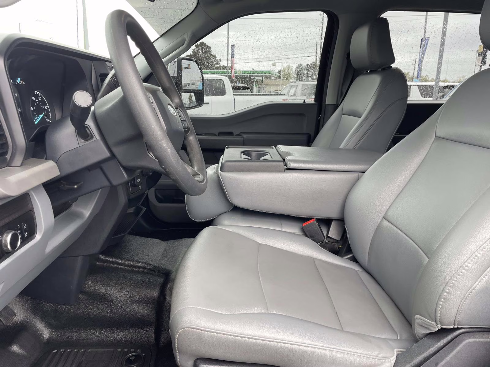 2024 Agate Black Metallic Ford F-350SD XL Flatbed 4X4 Chassis