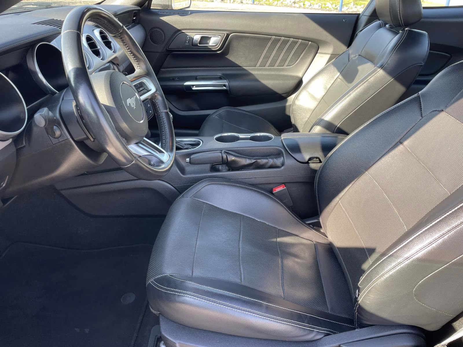 2019 Magnetic Metallic Ford Mustang EcoBoost Premium RWD Coupe