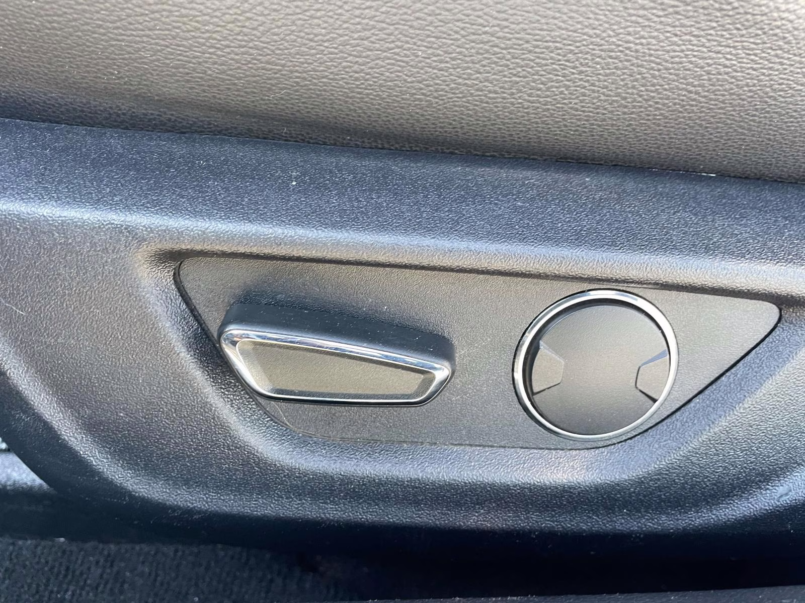 2019 Magnetic Metallic Ford Mustang EcoBoost Premium RWD Coupe