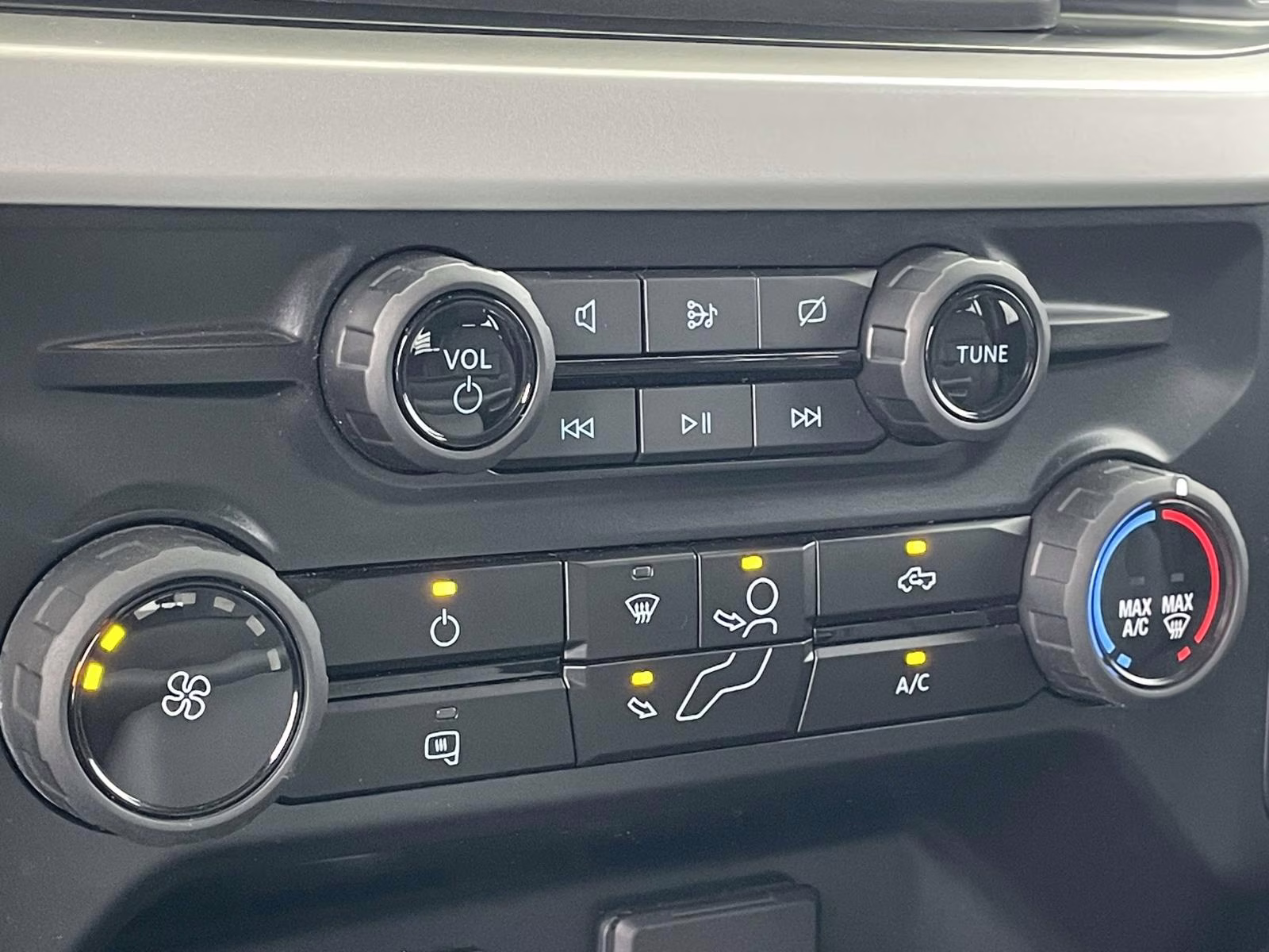 2024 Agate Black Metallic Ford Super Duty F-350 DRW XL Flatbed 4X4 Chassis