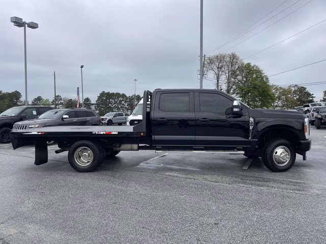2024 Agate Black Metallic Ford Super Duty F-350 DRW XL Flatbed 4X4 Chassis