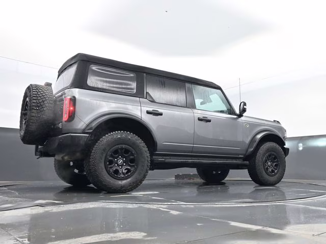 2023 Gray Ford Bronco Wildtrak 4X4 SUV