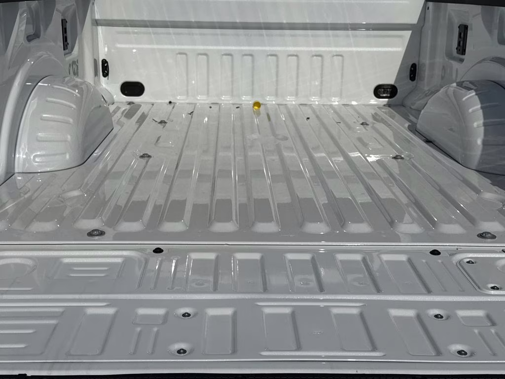 2026 Star White Metallic Tri-Coat Ford Super Duty F-250 SRW Platinum 4X4 Truck