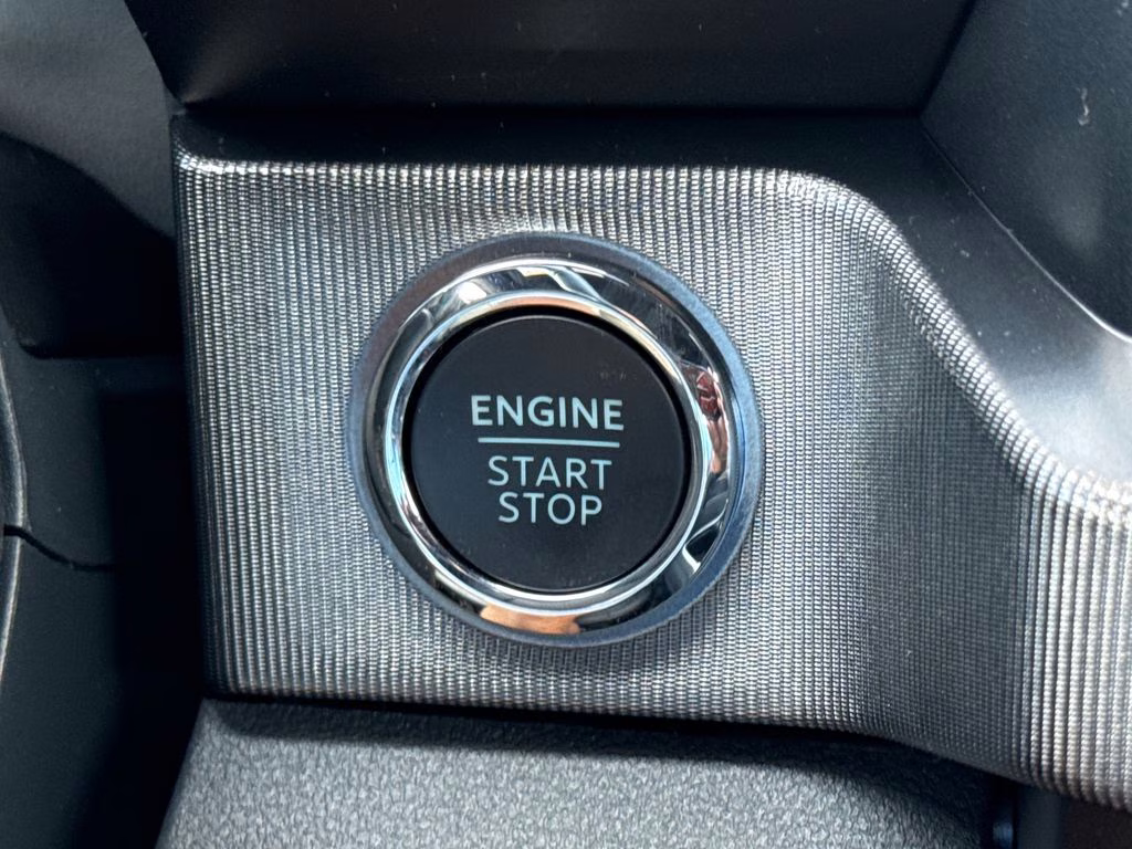 2026 Star White Metallic Tri-Coat Ford Super Duty F-250 SRW Platinum 4X4 Truck