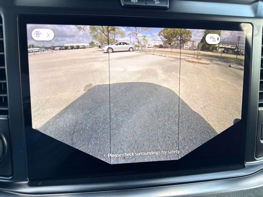 2026 Star White Metallic Tri-Coat Ford Super Duty F-250 SRW Platinum 4X4 Truck