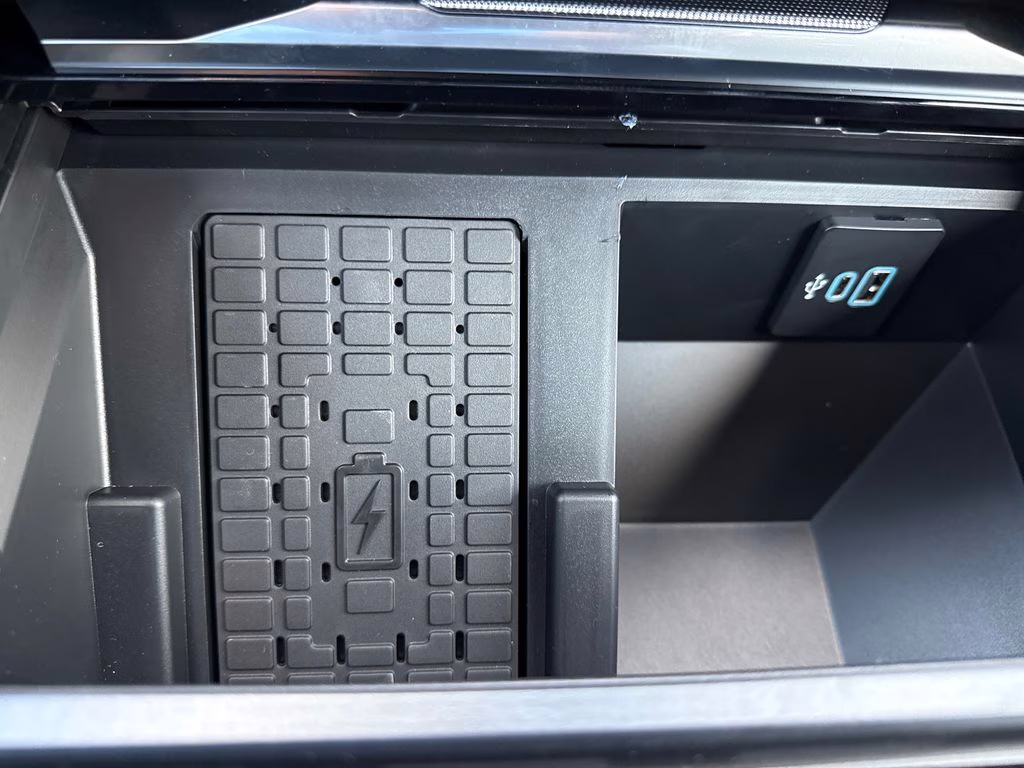 2026 Star White Metallic Tri-Coat Ford Super Duty F-250 SRW Platinum 4X4 Truck