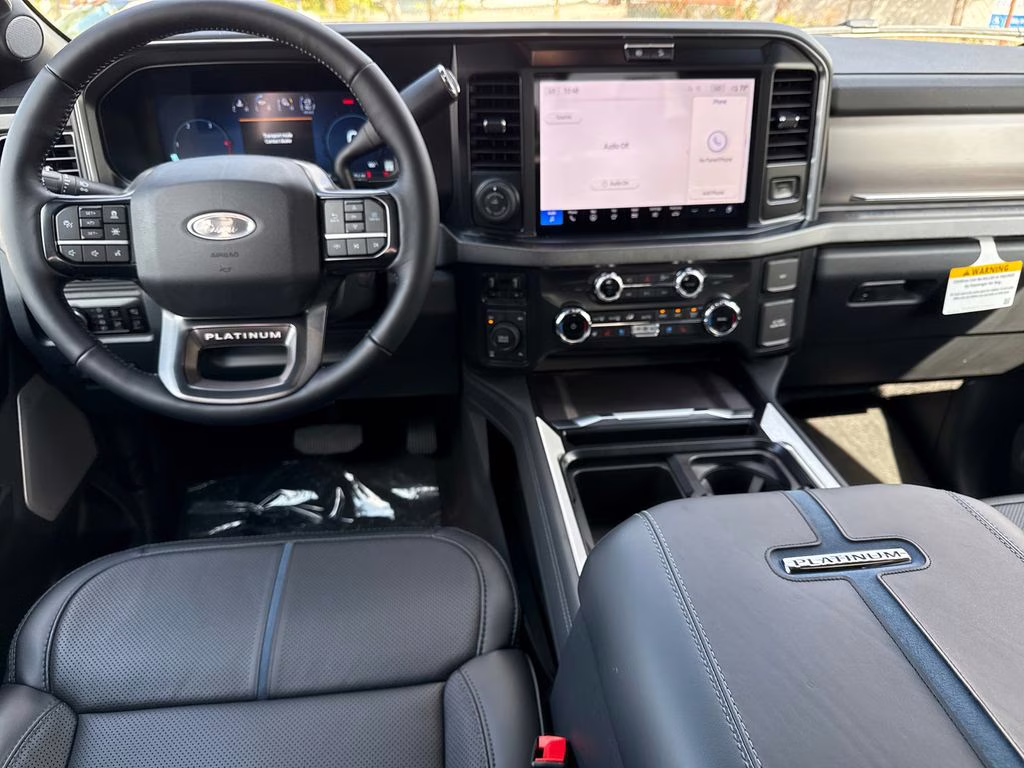 2026 Star White Metallic Tri-Coat Ford Super Duty F-250 SRW Platinum 4X4 Truck