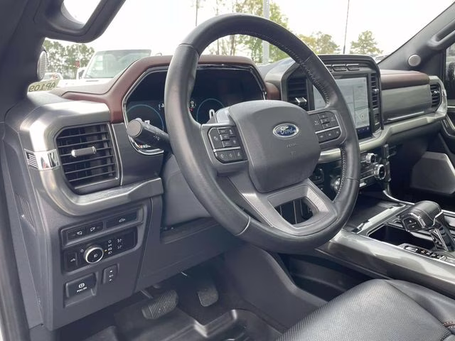 2023 Avalanche Ford F-150 Lariat 4X4 Truck